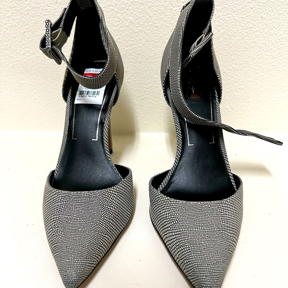 Jessica Simpson gray heels, size 10, never worn.